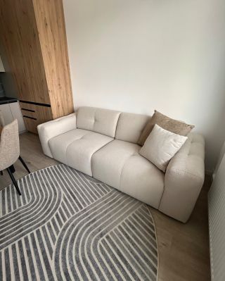 ✨ Predstavujeme našu horúcu novinku – 2-sedačkovú pohovku PRATO! Spája nadčasový dizajn s maximálnym komfortom a disponuje...